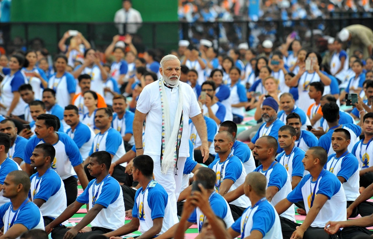 President Droupadi Murmu Leads International Yoga Day 2025 Celebrations in Dehradun